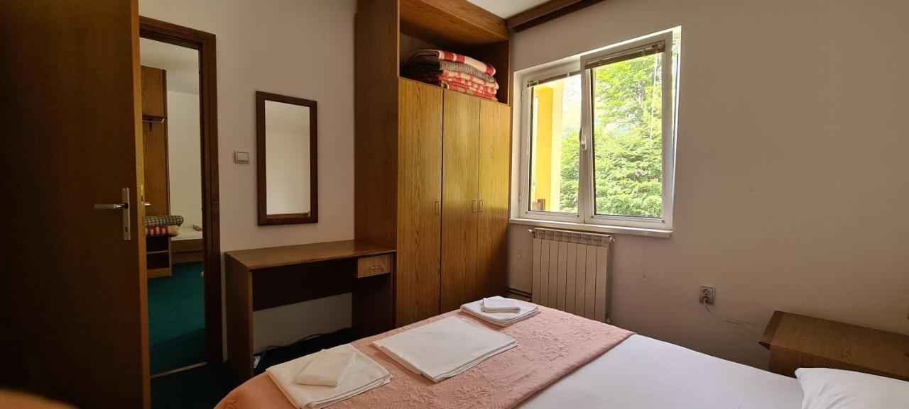 Guest House Tiha Noc Žabljak Zewnętrze zdjęcie